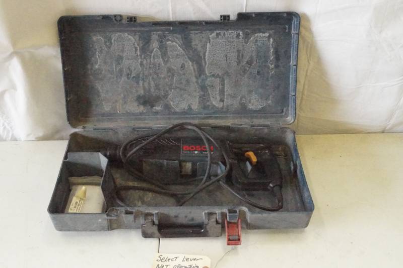 lot 5413 image: BOSCH Bulldog 11224VSR in case - see note in pictures