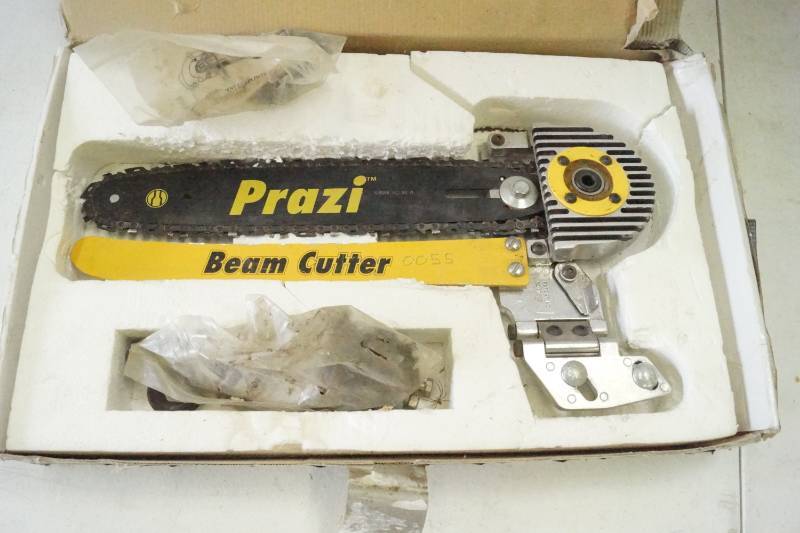 lot 5419 image: Prazi Beam Cutter 12 saw Attachment - in original box - w extra chains M# PR-7000 for 7-14 & 8-14 worm drive saws