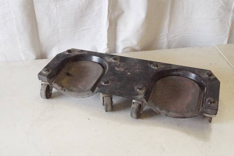 lot 5445 image: Rolling Knee Pads - Cushion Your Knees During Painting, Automotive Work, Laying Tile or Other Jobs.
