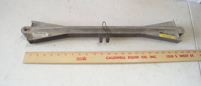 lot 5447 image: Truslock Spacing Tool - Professional Approach to Truss Installation