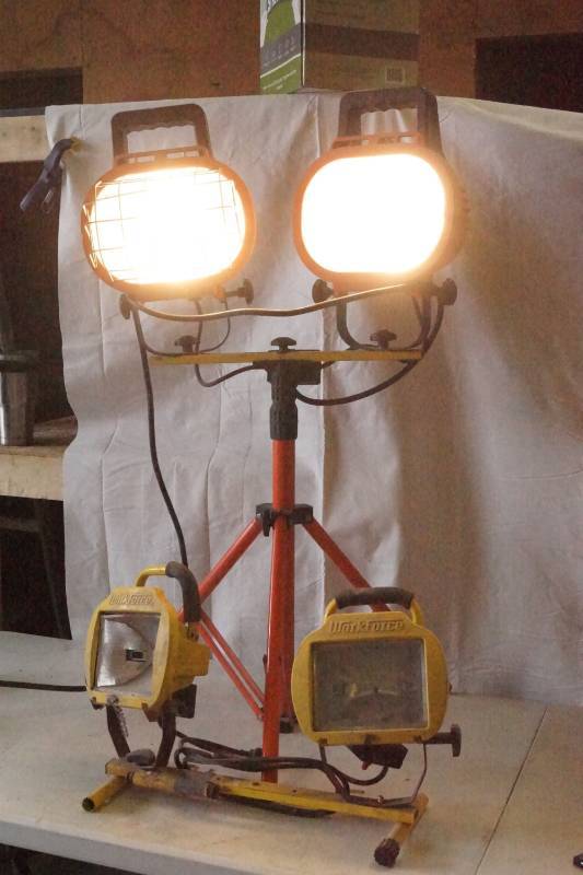 lot 5461 image: 4 Work  Shop Lights