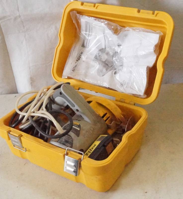 lot 5463 image: Workforce THD250 Tile Cutter with Case - 10.5A - Cutting Depth 1 38 - Works