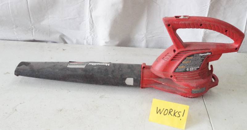 lot 5480 image: Homelite 150 MPH 7 Amp Electric Leaf Blower  Sweeper - Two Speed - Very Powerful - Works