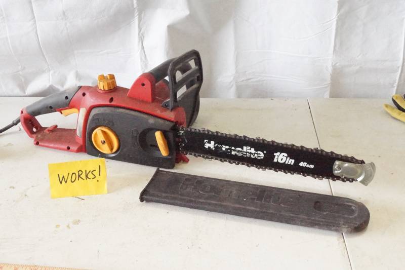 lot 5484 image: Homelite UT43120 Electric Chainsaw w 16 Bar - Runs - VIDEO ADDED