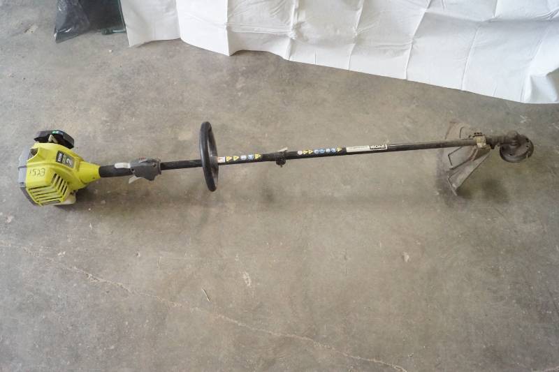 lot 5491 image: Ryobi Full Crank 2 Cycle Weed Eater - Runs - VIDEO ADDED