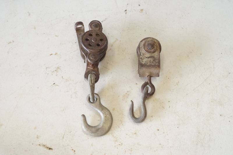 lot 5496 image: Pulley with Hook - LOT Of 2