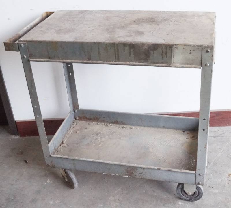 lot 5502 image: Rolling Metal Cart with Handle
