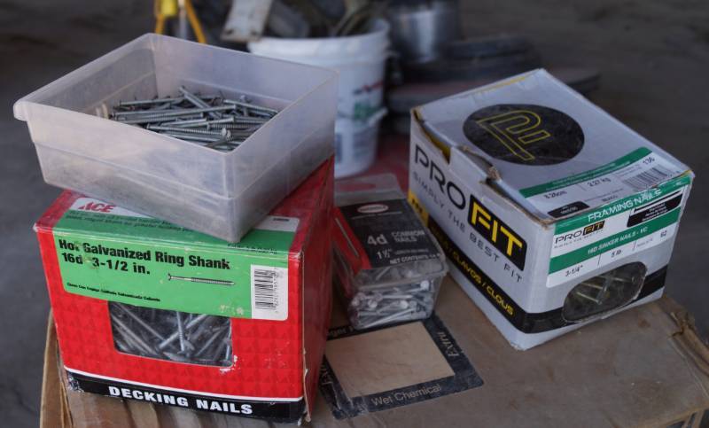 lot 5361 image: Lot of 4 Containers of Nails - See pics for sizes and uses - Decking Nails, Common Nails and more