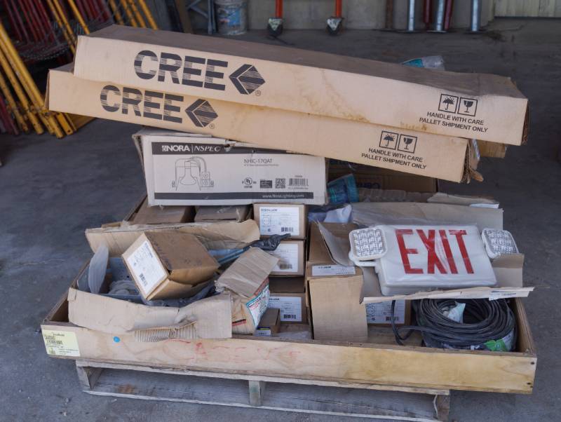 Pallet Of Construction Items Drop Ceiling Supplies Cross