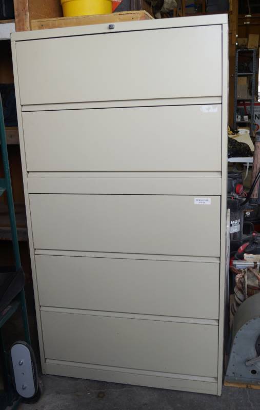 lot 5388 image: Tall Lateral Office Filing Cabinet - no keys