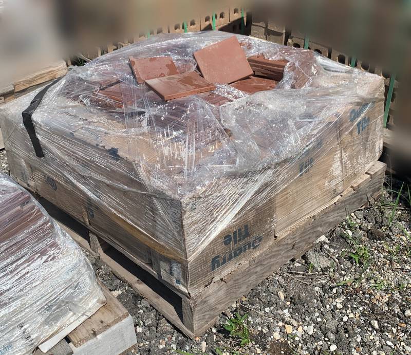 lot 5311 image: Lot of Quarry Tile - Dark Red - Various Pieces see photos