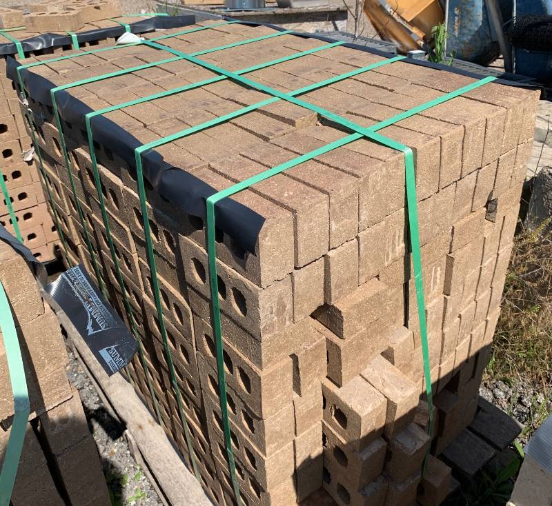 lot 5295 image: Pallet of Bricks - New and strapped on the pallet - GREAT FIND