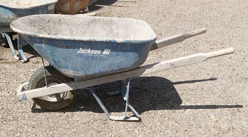 lot 5329 image: Wheelbarrow - Wheel Barrow - Wheel Barrel - Wheeled Barrel