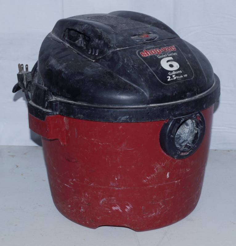 lot 5401 image: Shop Vac  - 6 Gallon 2.5 HP