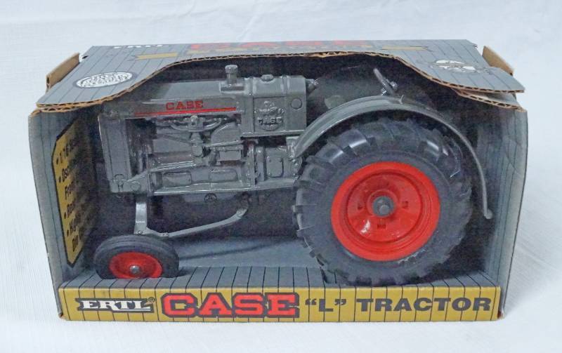 lot 5686 image: ERTL - Die Cast Replica - CASE Model L Tractor w Box - Very Cool Find 116 Scale Blueprint Replica