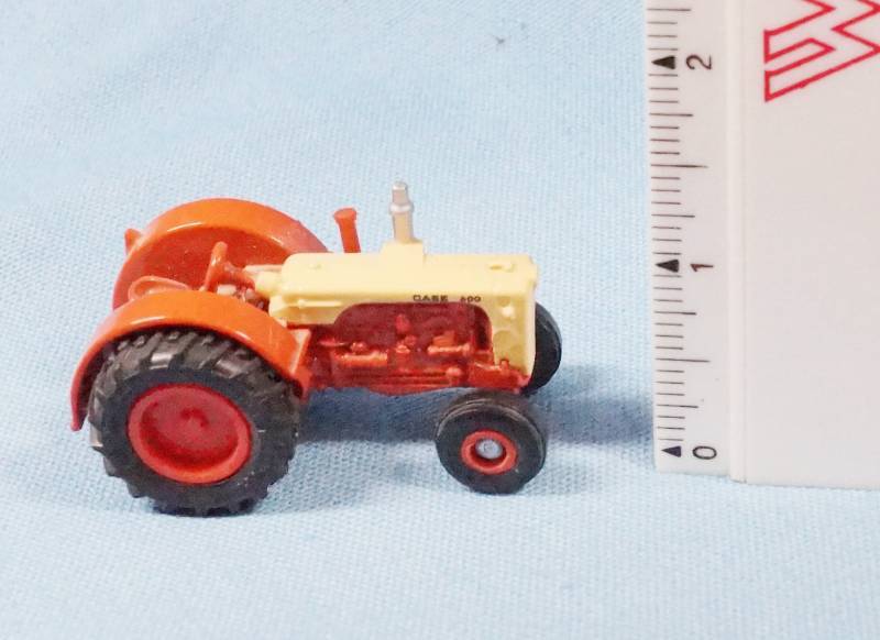lot 5697 image: Matchbox Size Case Tractor - Cool Little Piece