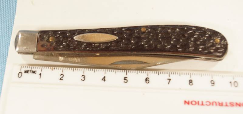 lot 6336 image: Sabre Brown Pocket Knife