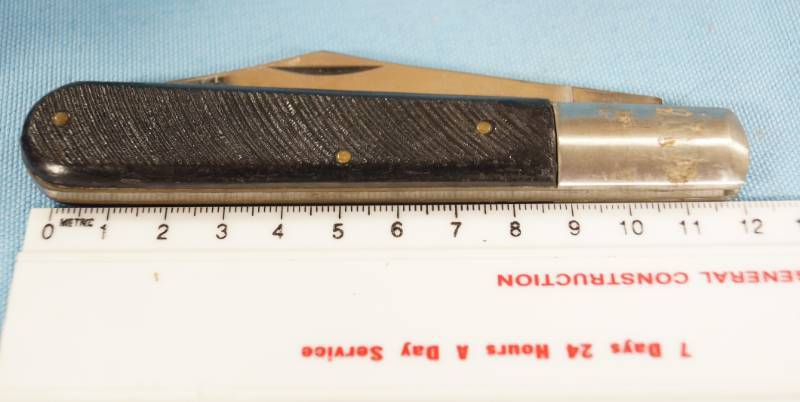 lot 6340 image: Sabre Folding Pocket Knife