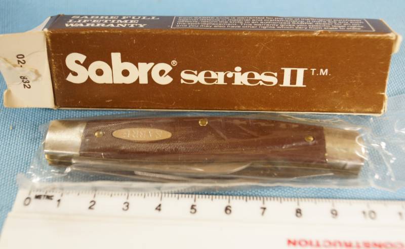 lot 6357 image: Sabre Pocket Knife NIB