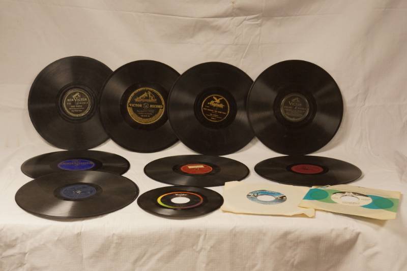 lot 5765 image: Lot of 11 Misc. Vinyl Records