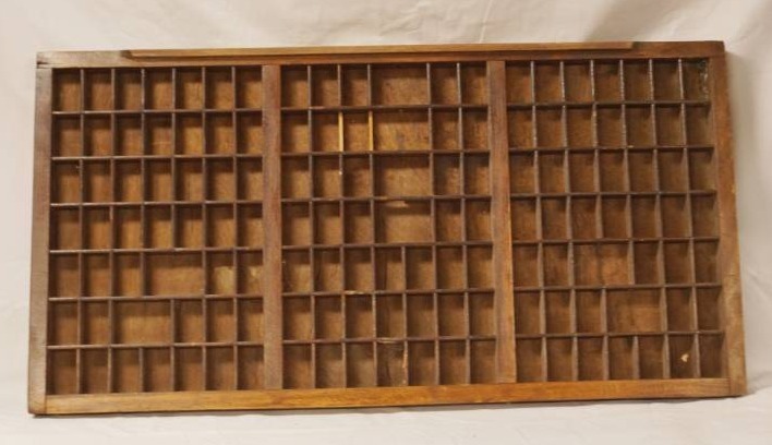lot 5784 image: Vintage Printers Tray - Great for Small Knick Knacks
