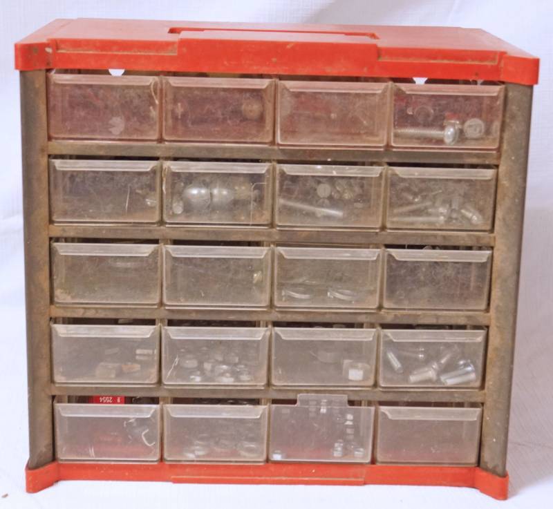 lot 5811 image: 20 Tray Small Organizer for the Garage - Full of Misc. Items