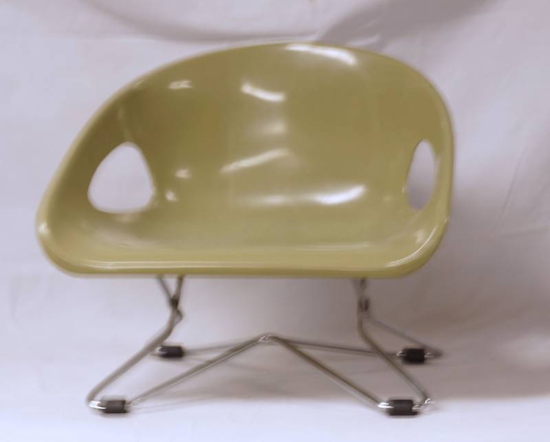 lot 5827 image: Cosco Retro Looking Child Chair - Very Cute