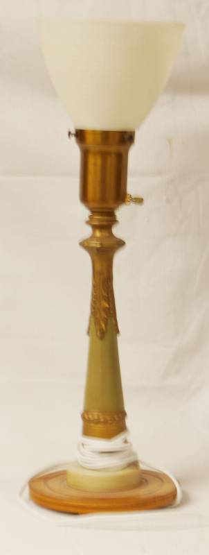 lot 5837 image: Vintage Table Top Desk Lamp - Nice Looking