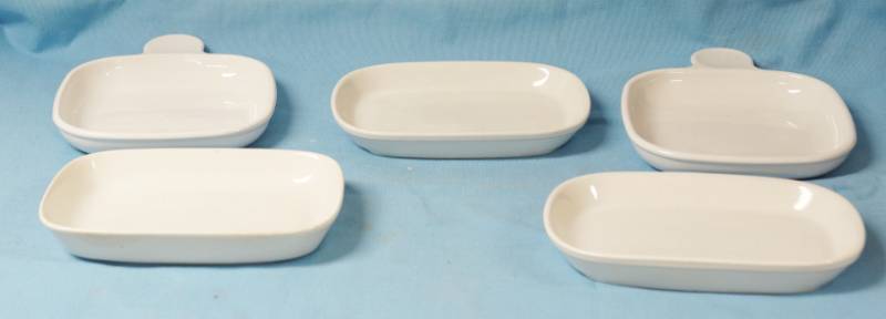 lot 5798 image: Lot of Misc. Cooking Wares