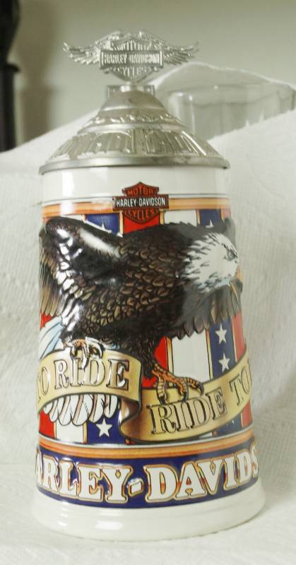 lot 1089 image: 1998 First Series - Harley-Davidson Beer Stein - Made in Brazil