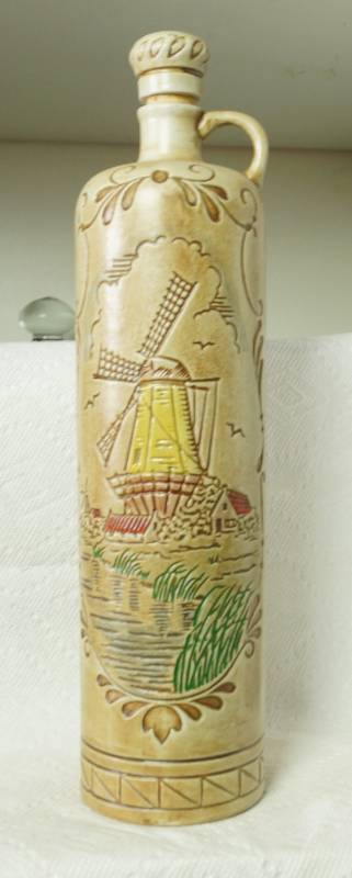 lot 1073 image: Ceremarte Dutch WINDMILL - Very Fancy Bottle with Lid