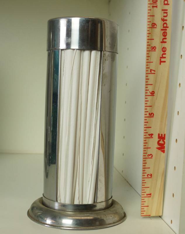 lot 1130 image: Metal Straw Holder  Container