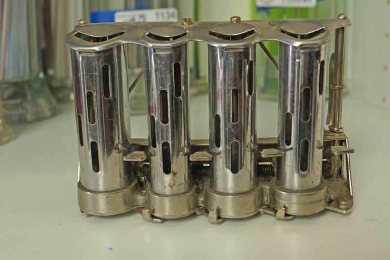 lot 1136 image: Car Hop - Four-barrel Money Changer - Dispenser
