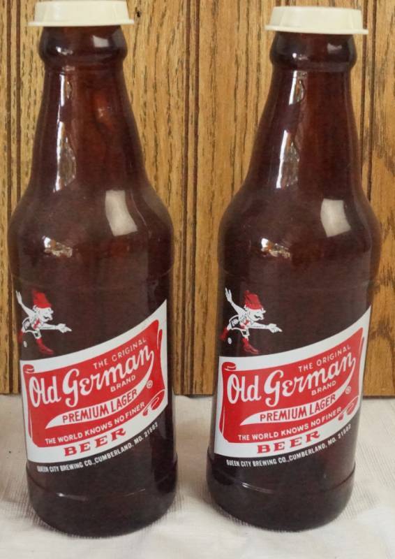 lot 1447 image: Set of Vintage Old German Beer Salt and Pepper Shakers