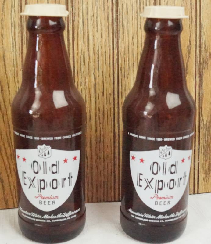 lot 1481 image: Set of Vintage Old Export Beer Salt and Pepper Shakers