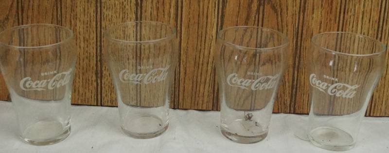 lot 1491 image: Lot of Small Coca-Cola Glasses