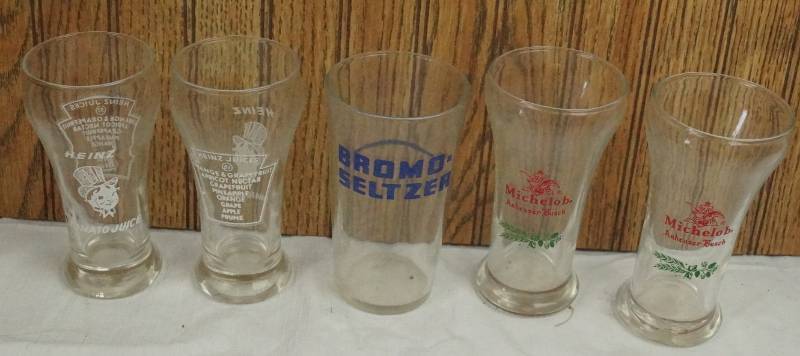 lot 1492 image: Lot of 5 Various Cola Drinking Glasses