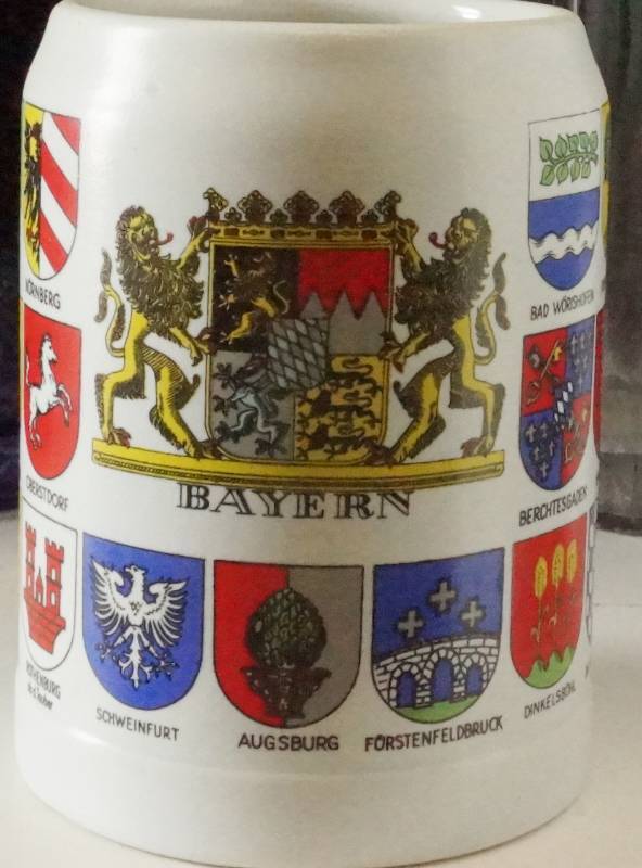 lot 1509 image: Bayern Collectable Mug - German Cities - COOL
