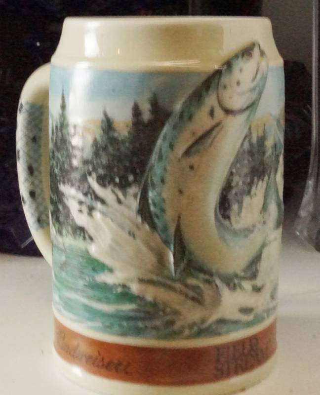 lot 1514 image: Field & Stream Collectable Fish Wildlife Mug