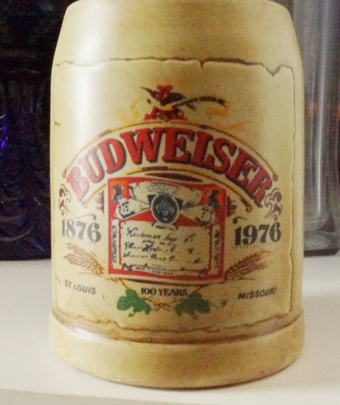 lot 1517 image: Very Cool Unique Budweiser Mug - Rare