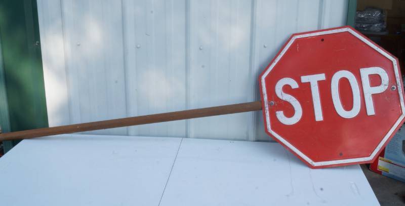lot 1031 image: Vintage Crossing Guard Sign - Metal Cross Walk Holding Stop Sign - LEFT SIDE