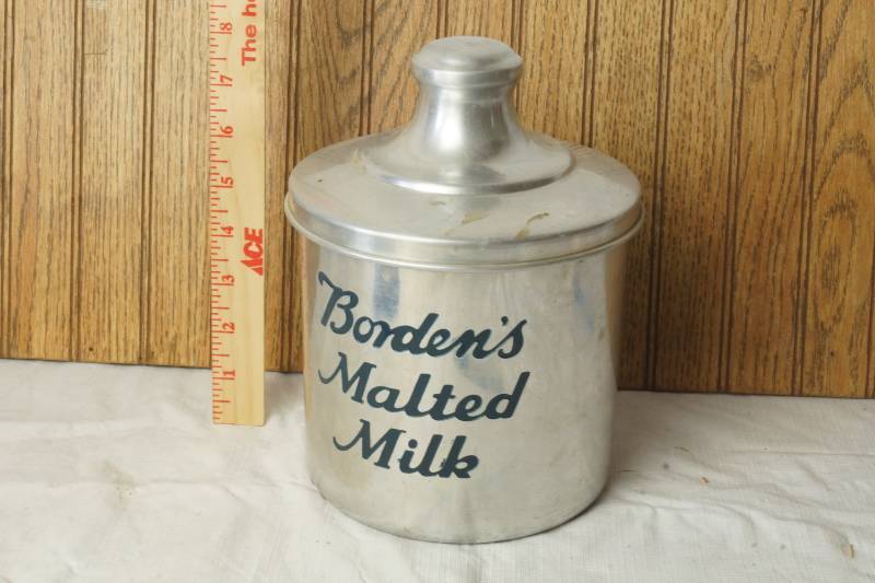 lot 1098 image: Vintage Bordens Malted Milk Canister -