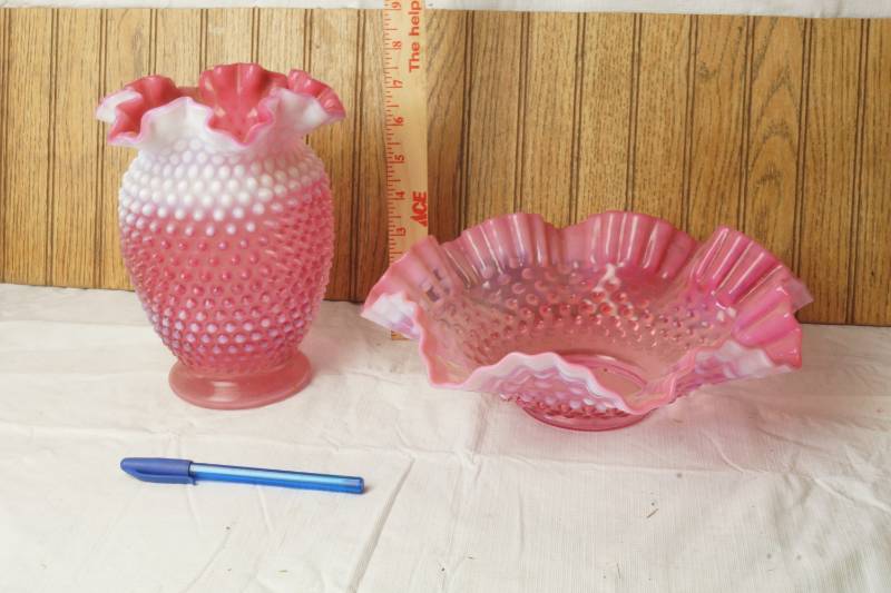 lot 1108 image: Pink Glass with Milk Glass Accents - Most likely FENTON Beautiful
