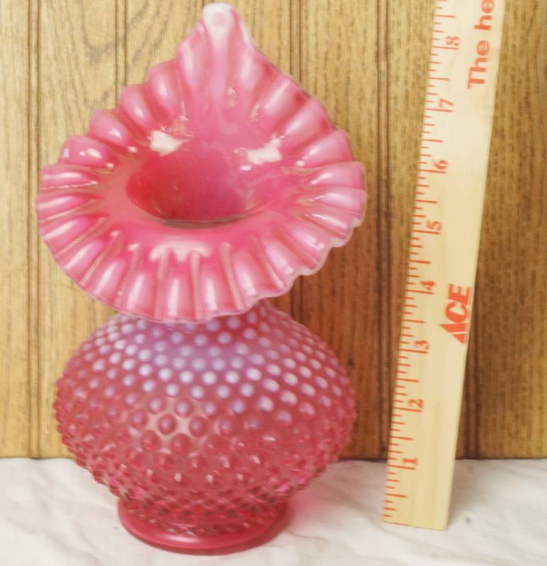 lot 1111 image: Unique Fenton Vase - Rare Find