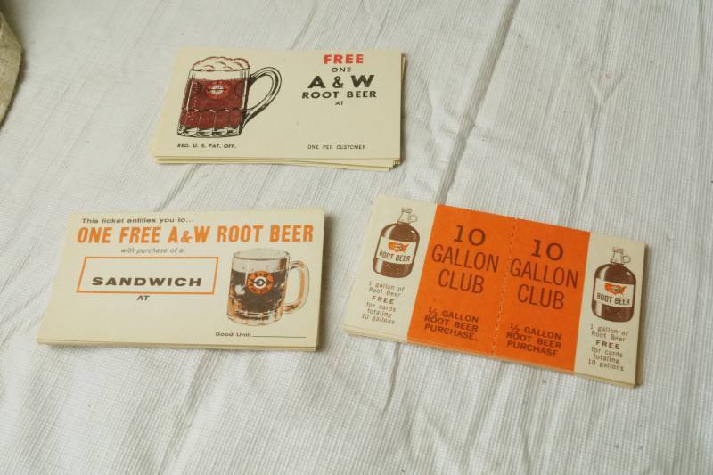 lot 1116 image: Vintage A&W Root Beer Promotional Cards