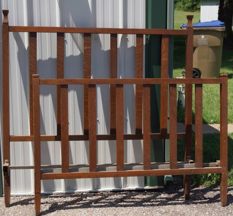 lot 1121 image: Very Nice Wood Bed Head Board and Foot Board - Great Style