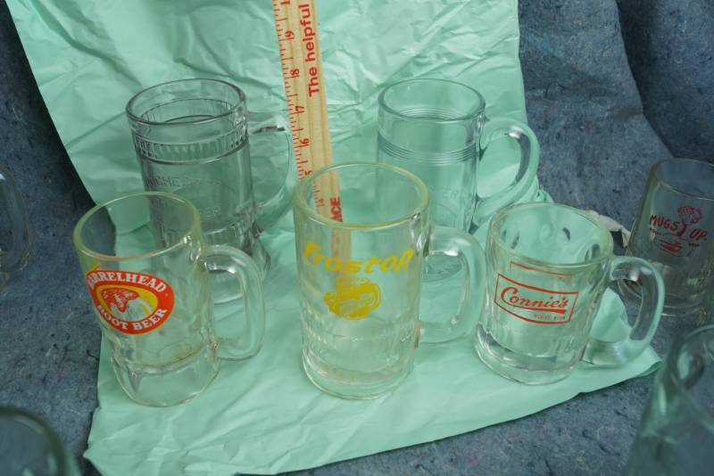 lot 1216 image: Collection of Root Beer Mugs - The rare brands