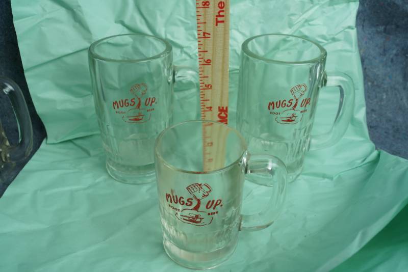 lot 1217 image: Collection of Root Beer Mugs