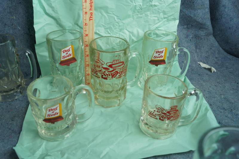 lot 1218 image: Collection of Root Beer Mugs - Rare Companies