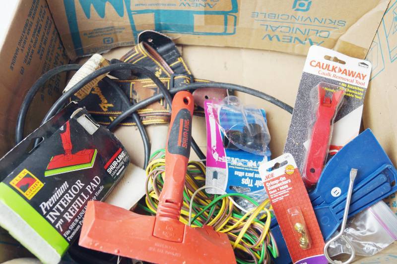 lot 1363 image: Misc Lot - Fender Guitar Strap - Misc Tools